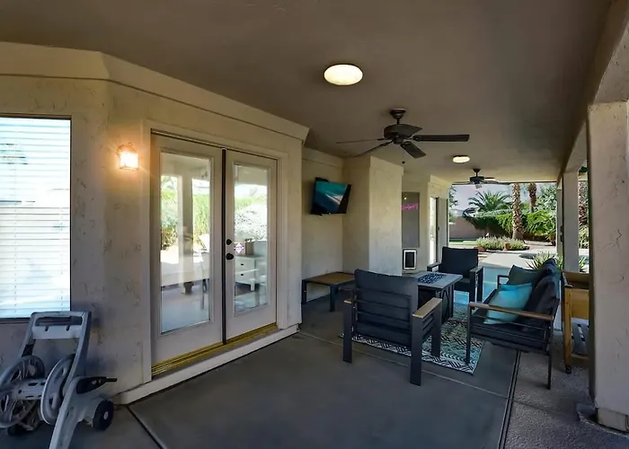 Palms Of Paradise Oasis Holiday home